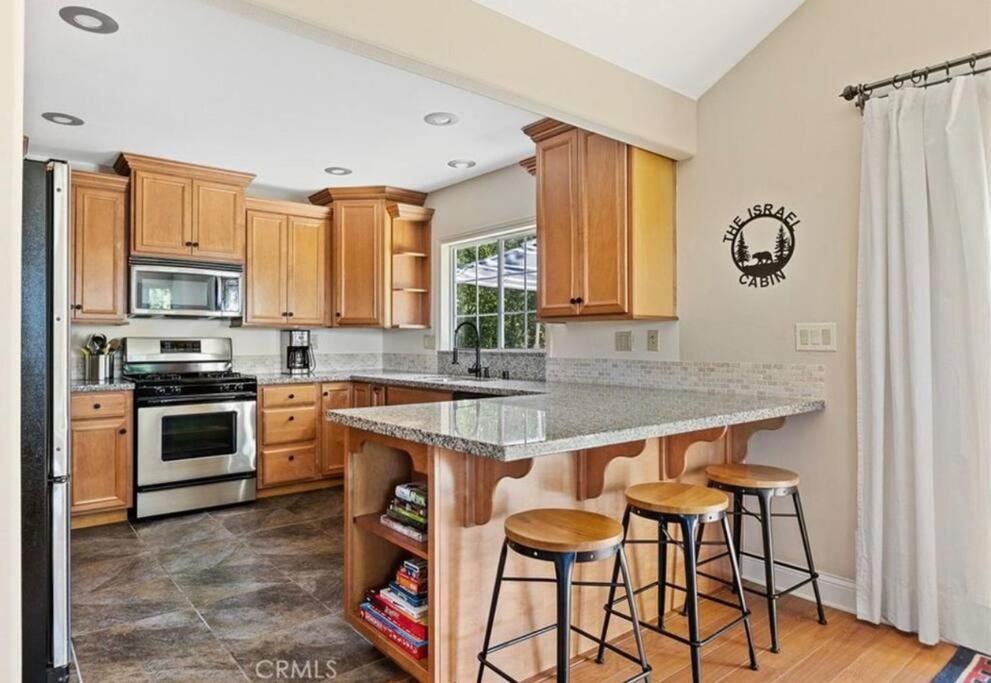 Charming Getaway Cabin Lake Arrowhead Zewnętrze zdjęcie