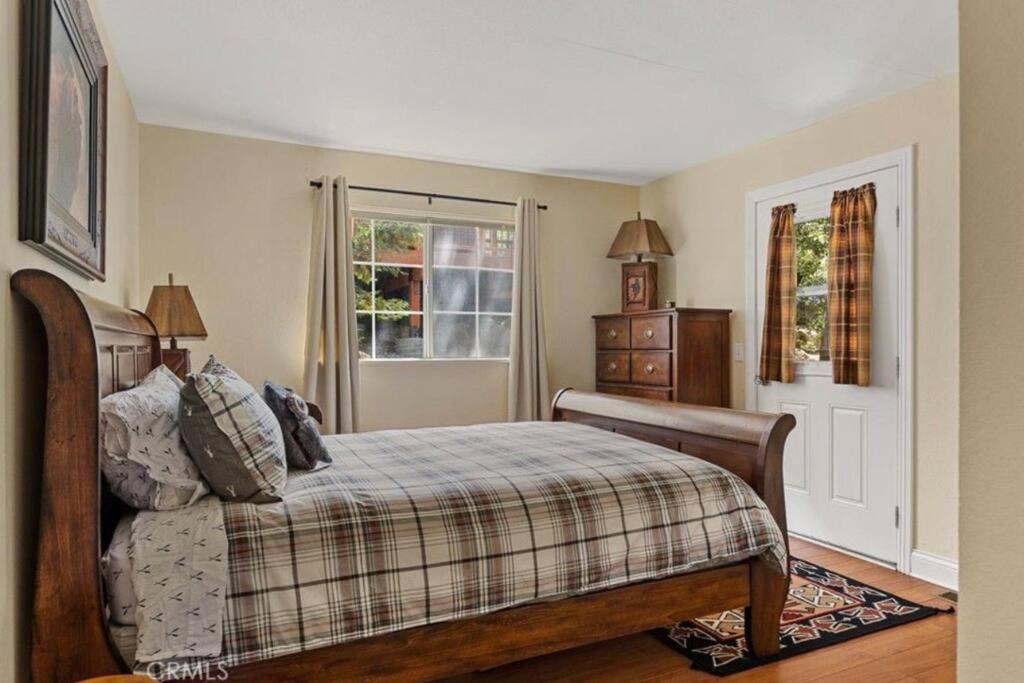 Charming Getaway Cabin Lake Arrowhead Zewnętrze zdjęcie